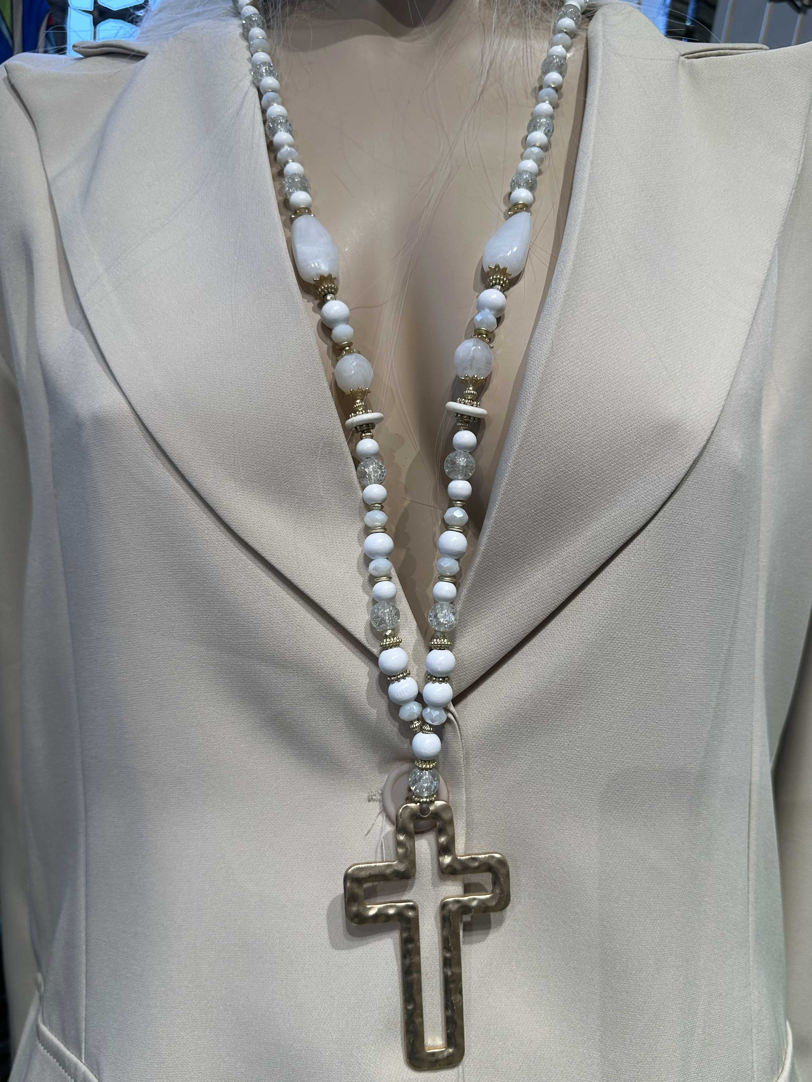 Chioma - Pärlhalsband med kors